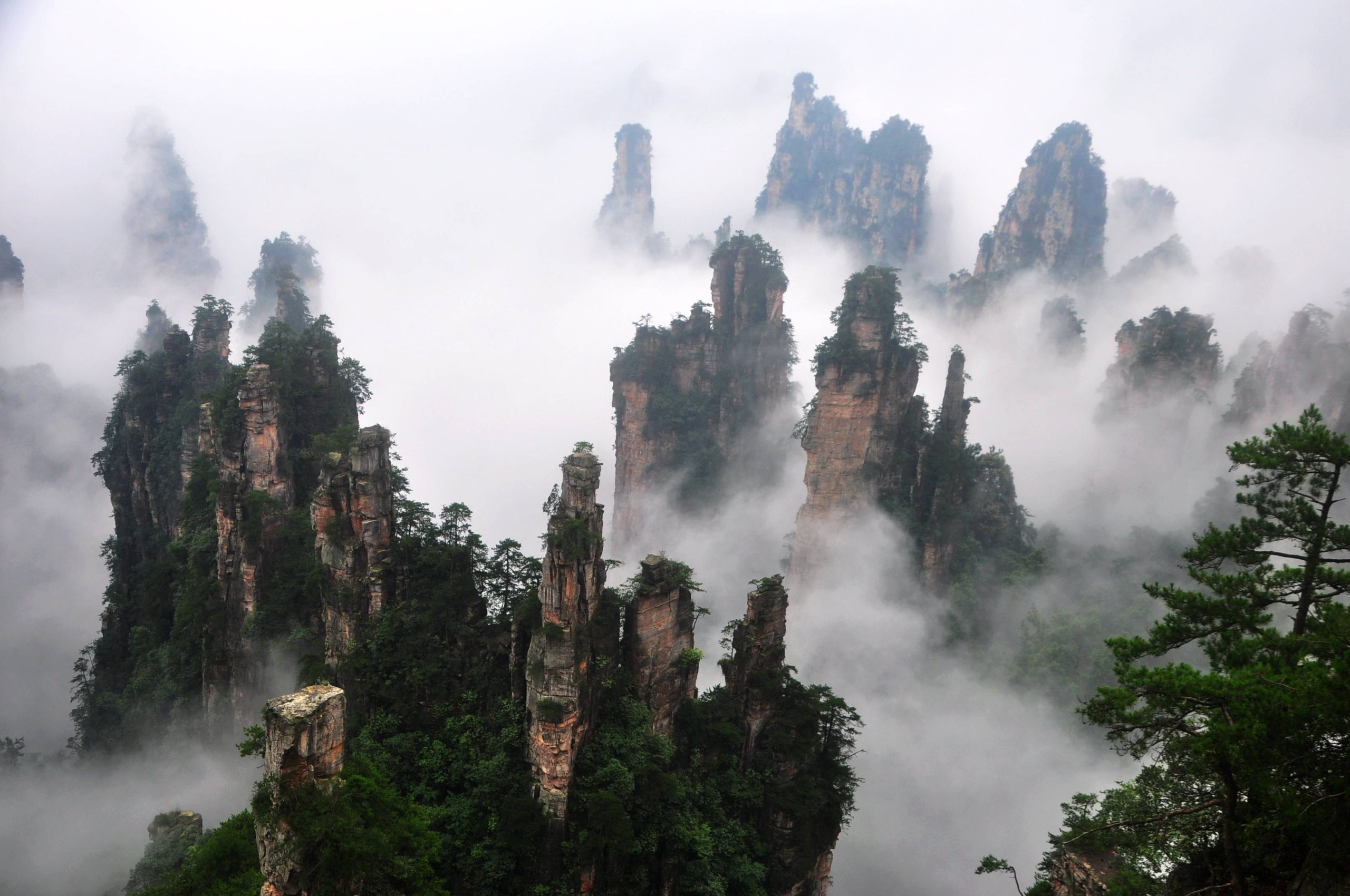 Zhangjiajie: A Fairyland of Breathtaking Peaks and Mysterious Rocks